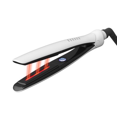 Rapid heating of flat iron wide nano titanium hair straightener for 10s